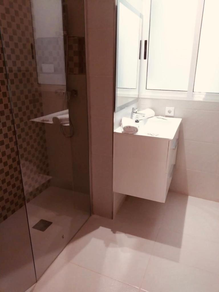 Old Town Plaza Negrito By Nomad Host Apartment Valencia Bagian luar foto