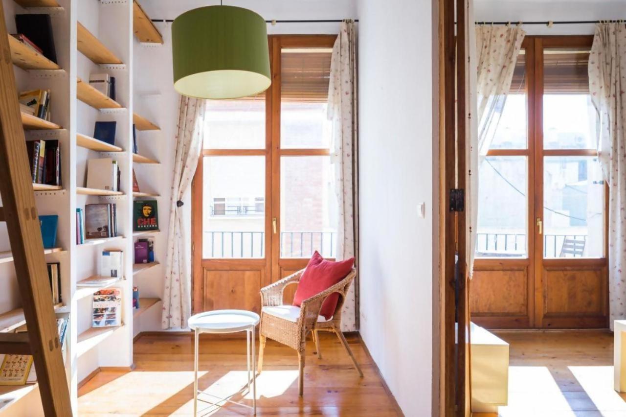Old Town Plaza Negrito By Nomad Host Apartment Valencia Bagian luar foto